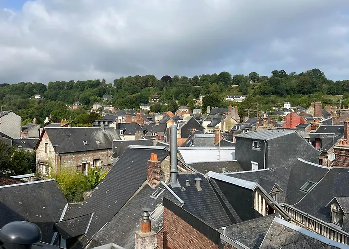 Sur Les Toits De Honfleur