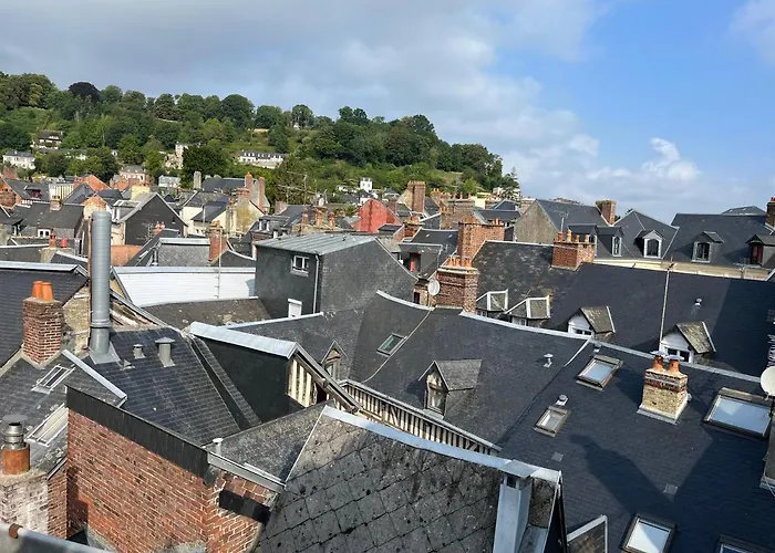 Sur Les Toits De Honfleur