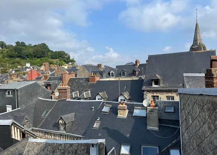 Sur Les Toits De Honfleur